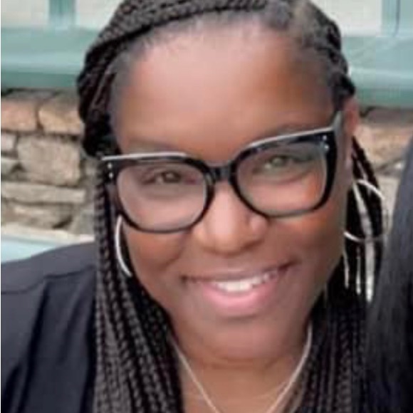 Meet your Posher, Tiffany - Picture 1 of 1